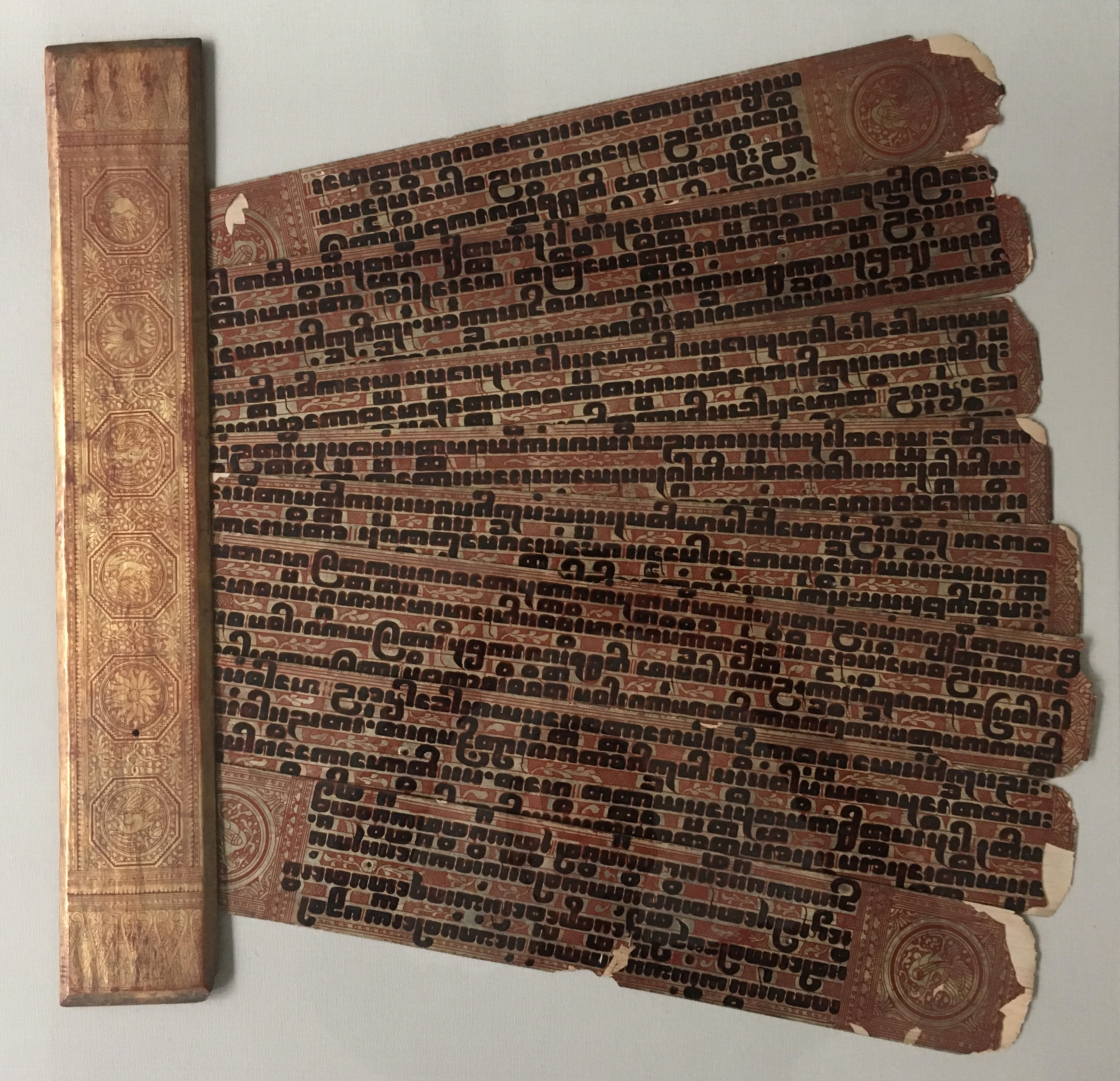 Burmese Kammavāca manuscript — gilded lacquer with Pali text